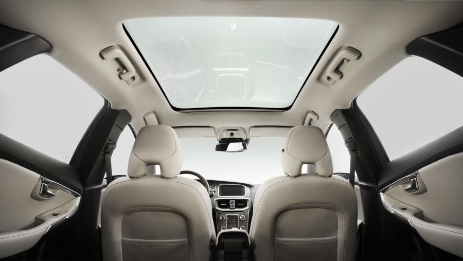  Volvo V40 2012 года  (фото 80 из 183)